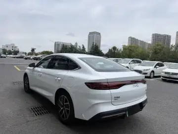 2024 BYD Qin L с пробегом 7 500 км
