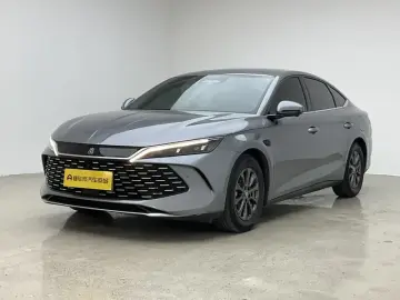 2025 BYD Qin L с пробегом 19 900 км