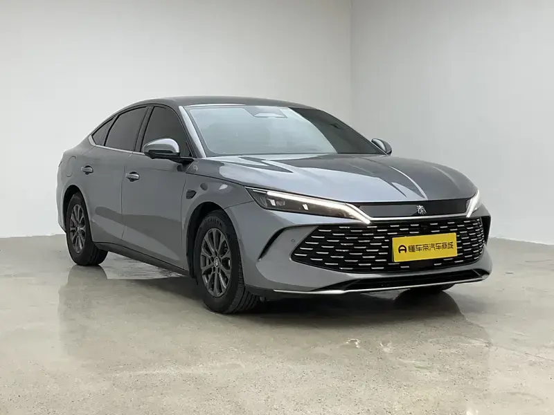 2025 BYD Qin L с пробегом 19 900 км