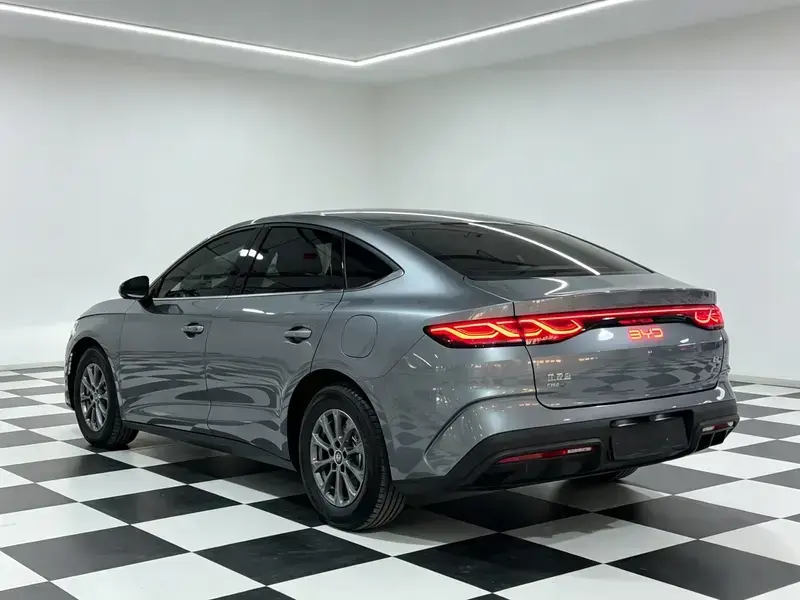 2024 BYD Qin L с пробегом 13 000 км