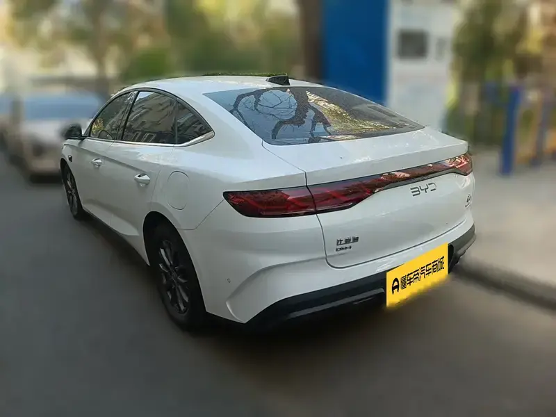 2025 BYD Qin L с пробегом 47 400 км