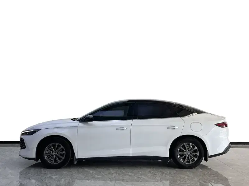 2024 BYD Qin L с пробегом 46 000 км