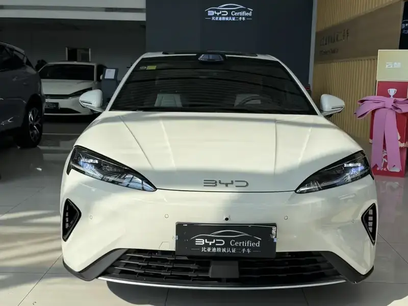 2026 BYD Seal 07 с пробегом 5 000 км