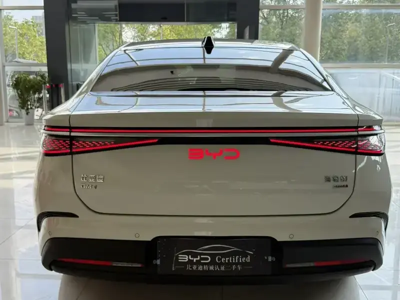 2026 BYD Seal 07 с пробегом 5 000 км