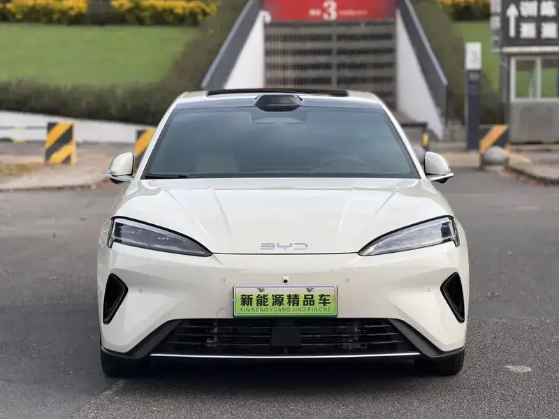 2026 BYD Seal 07 с пробегом 6 800 км