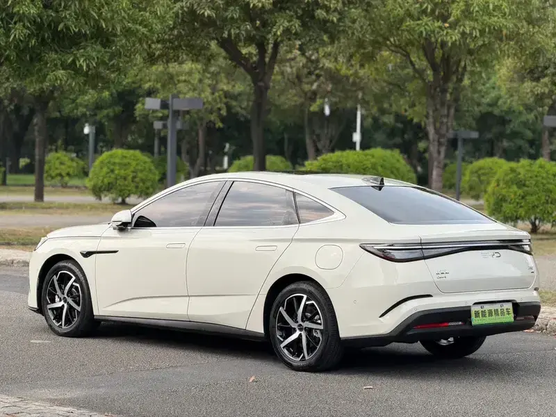 2026 BYD Seal 07 с пробегом 6 800 км