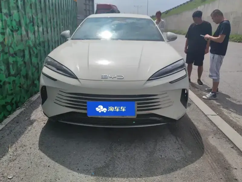 2025 BYD Seal 07 с пробегом 46 000 км