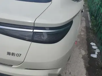 2025 BYD Seal 07 с пробегом 46 000 км