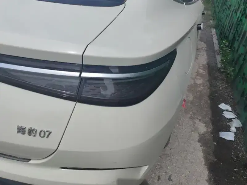 2025 BYD Seal 07 с пробегом 46 000 км