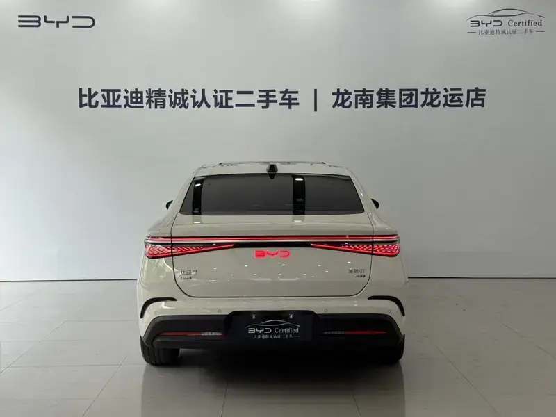 2026 BYD Seal 07 с пробегом 10 000 км