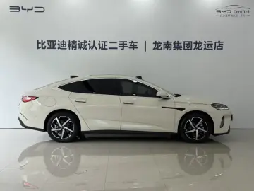 2026 BYD Seal 07 с пробегом 10 000 км