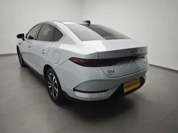2025 BYD Qin Plus с пробегом 6 000 км