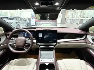 2026 BYD Seal 07 с пробегом 18 500 км
