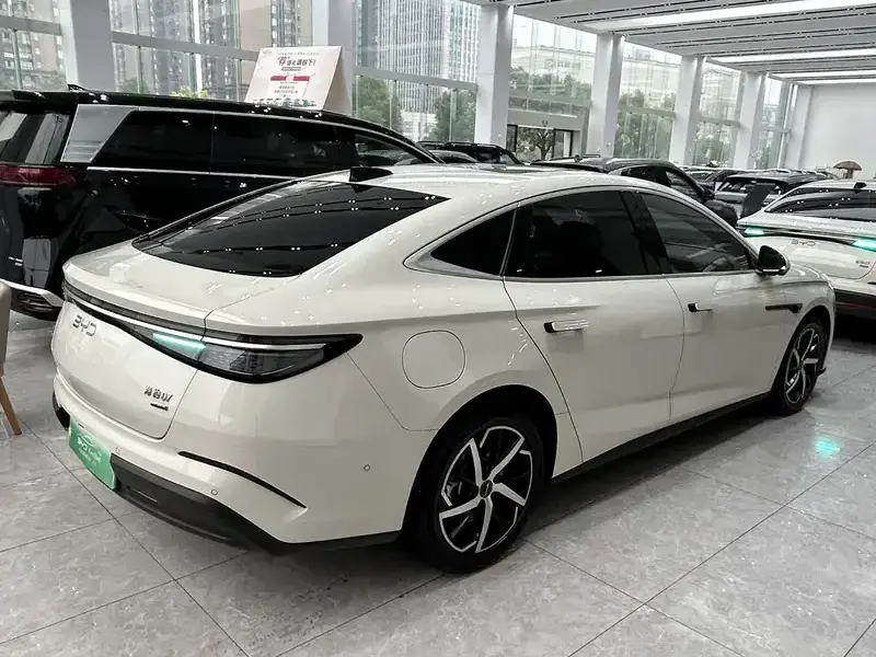 2026 BYD Seal 07 с пробегом 5 200 км