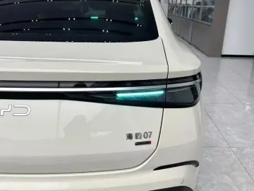 2026 BYD Seal 07 с пробегом 5 200 км