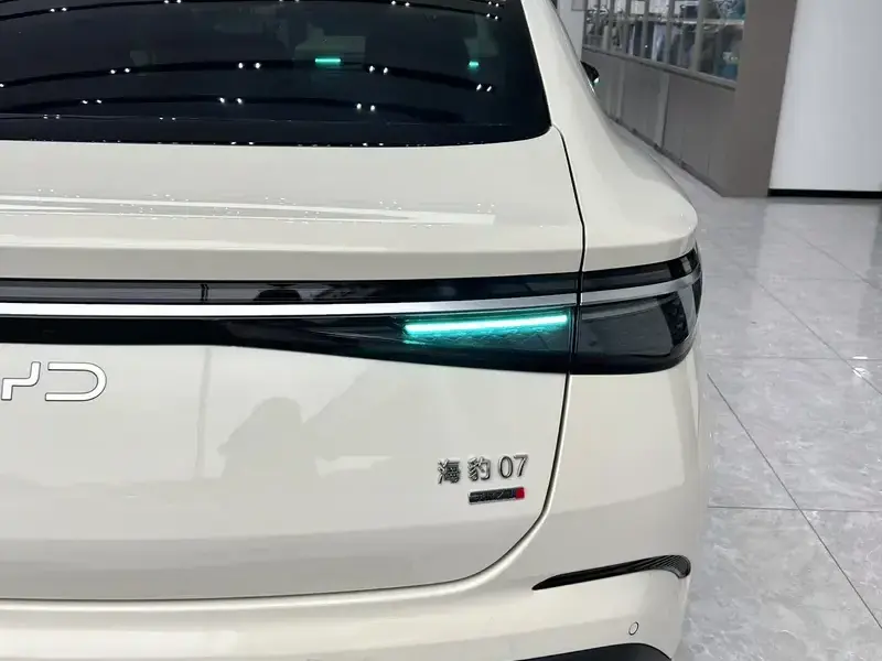 2026 BYD Seal 07 с пробегом 5 200 км