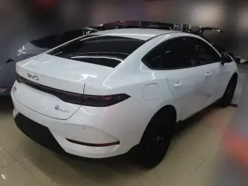 2025 BYD Qin Plus с пробегом 13 000 км