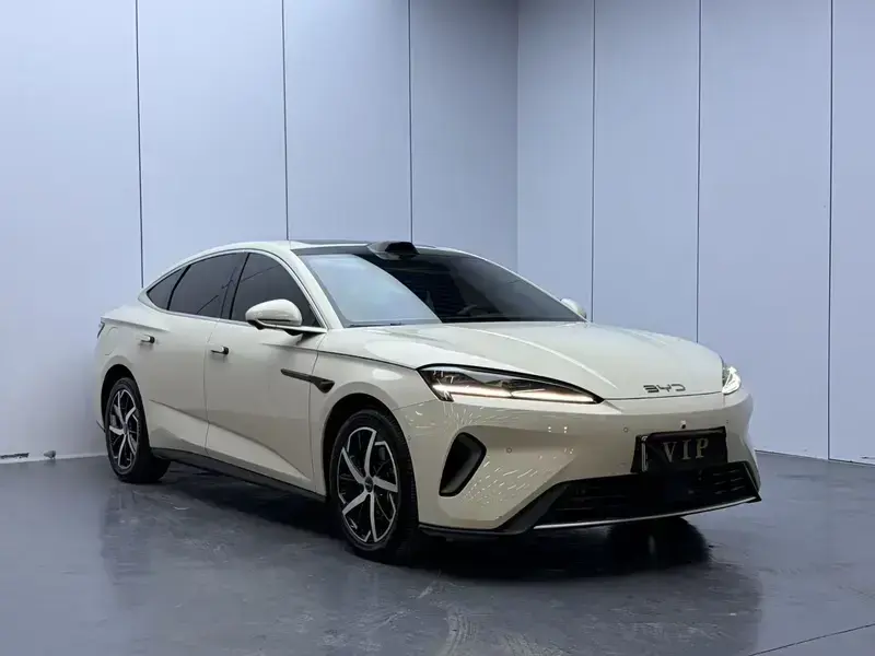 2026 BYD Seal 07 с пробегом 9 000 км