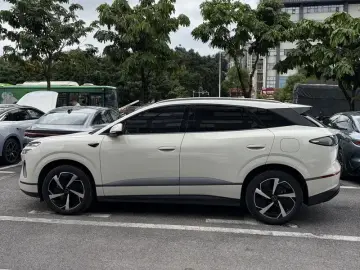 2025 BYD Sea Lion 06 с пробегом 3 000 км