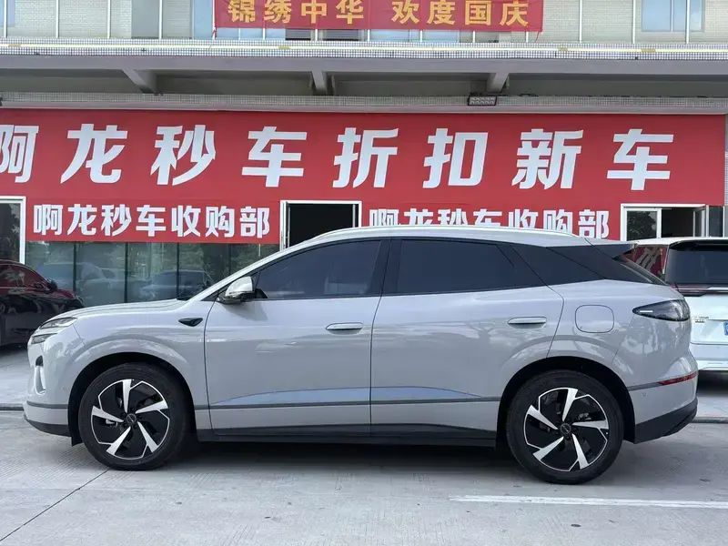 2025 BYD Sea Lion 06 с пробегом 6 000 км