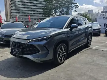 2025 BYD Song L с пробегом 3 500 км