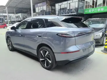 2025 BYD Sea Lion 06 с пробегом 5 000 км