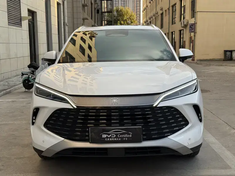 2025 BYD Song L с пробегом 38 500 км