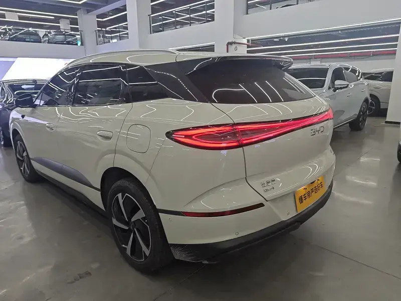 2025 BYD Sea Lion 06 с пробегом 5 800 км