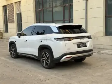 2025 BYD Song L с пробегом 38 500 км