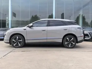 2025 BYD Sea Lion 06 с пробегом 4 600 км