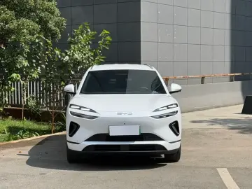 2025 BYD Sea Lion 06 с пробегом 30 000 км