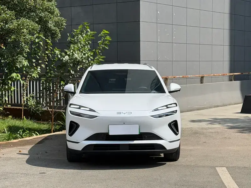 2025 BYD Sea Lion 06 с пробегом 30 000 км