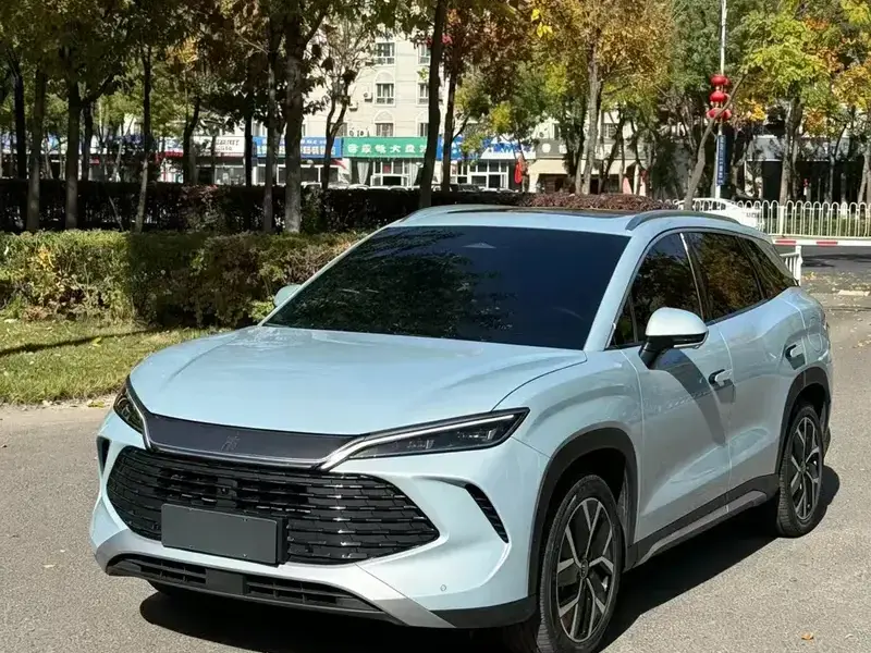 2024 BYD Song L с пробегом 26 000 км