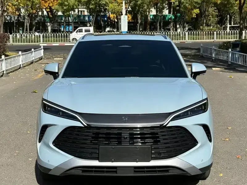 2024 BYD Song L с пробегом 26 000 км