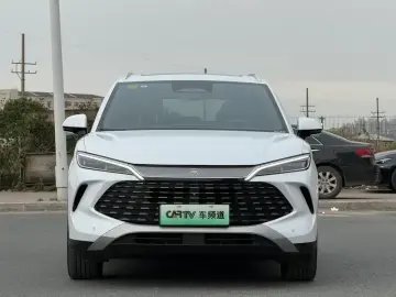 2025 BYD Song L с пробегом 5 000 км