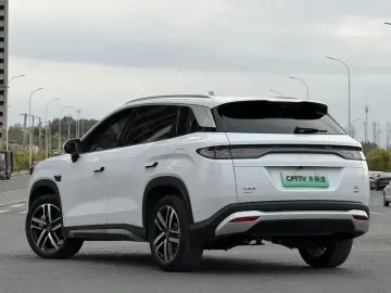 2025 BYD Song L с пробегом 5 000 км