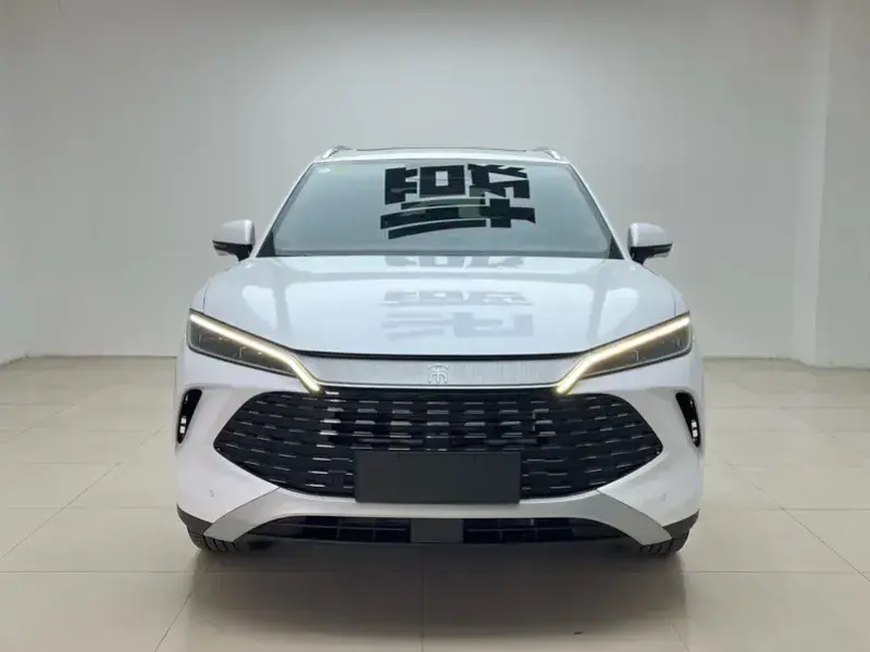 2026 BYD Song L с пробегом 400 км