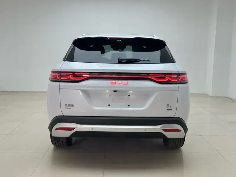 2026 BYD Song L с пробегом 400 км