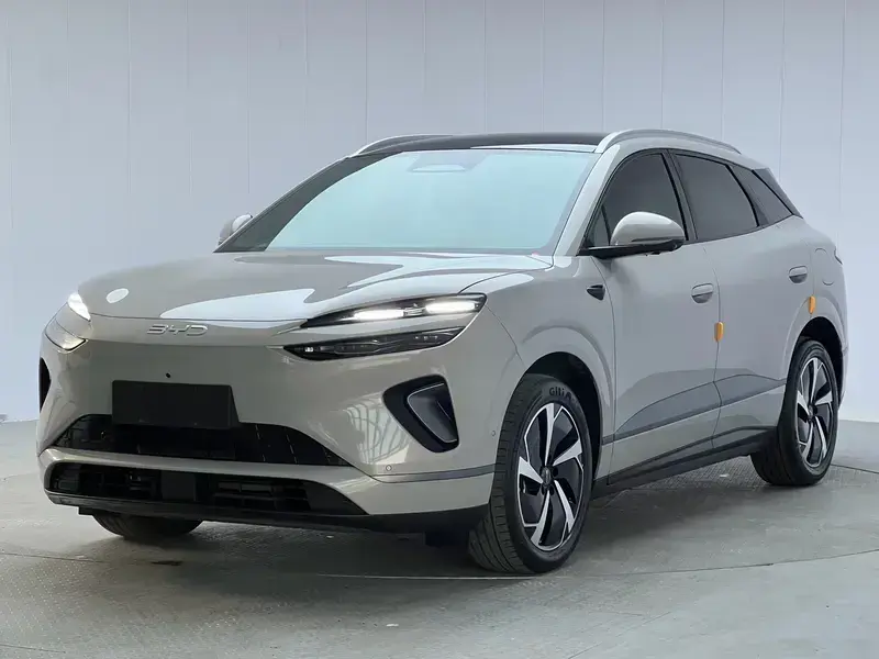 2025 BYD Sea Lion 06 с пробегом 15 000 км