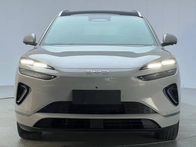 2025 BYD Sea Lion 06 с пробегом 15 000 км