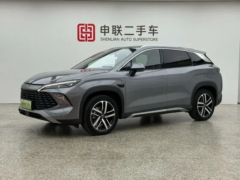 2025 BYD Song L с пробегом 6 900 км
