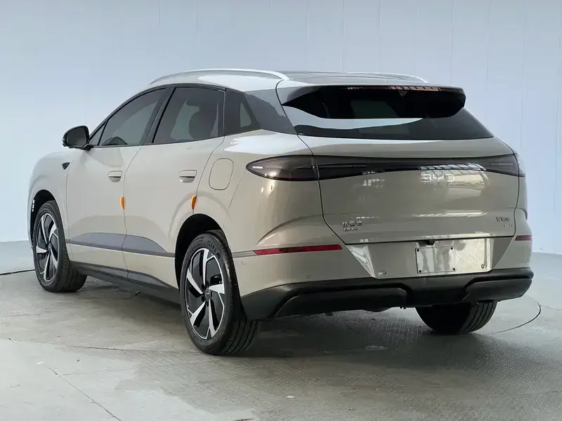 2025 BYD Sea Lion 06 с пробегом 15 000 км