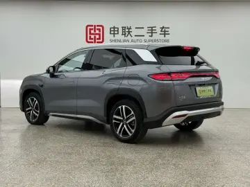 2025 BYD Song L с пробегом 6 900 км
