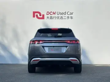 2025 BYD Song L с пробегом 4 000 км