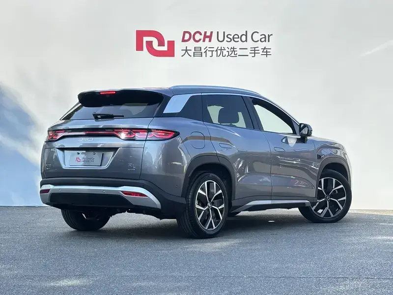 2025 BYD Song L с пробегом 4 000 км