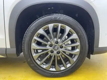 2026 BYD Song Ultra с пробегом 7 000 км