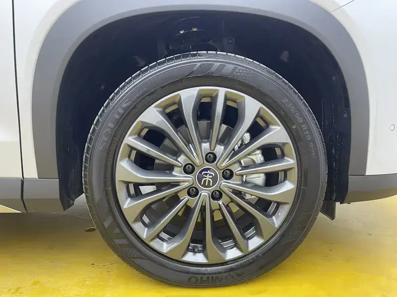 2026 BYD Song Ultra с пробегом 7 000 км
