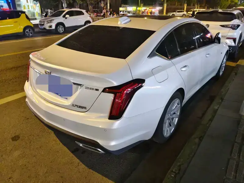 2024 Cadillac CT5 с пробегом 25 000 км