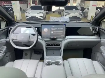 2026 BYD Song Ultra с пробегом 7 000 км