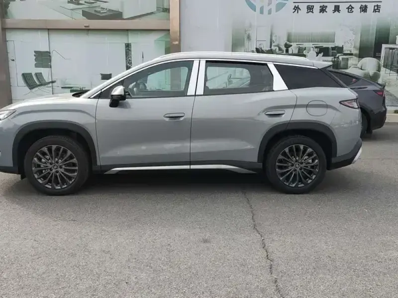 2026 BYD Song Ultra с пробегом 300 км